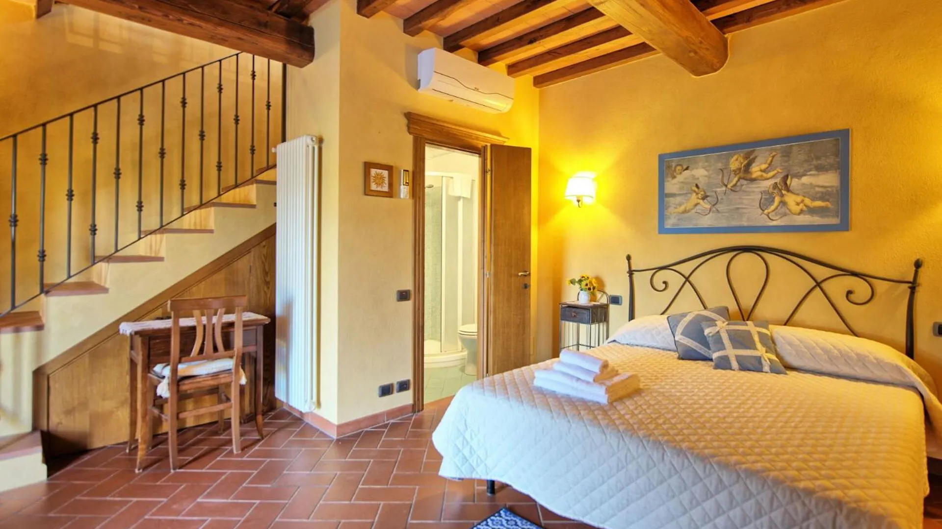 Country house Casa Rossa By Posarellivillas Luia Italy
