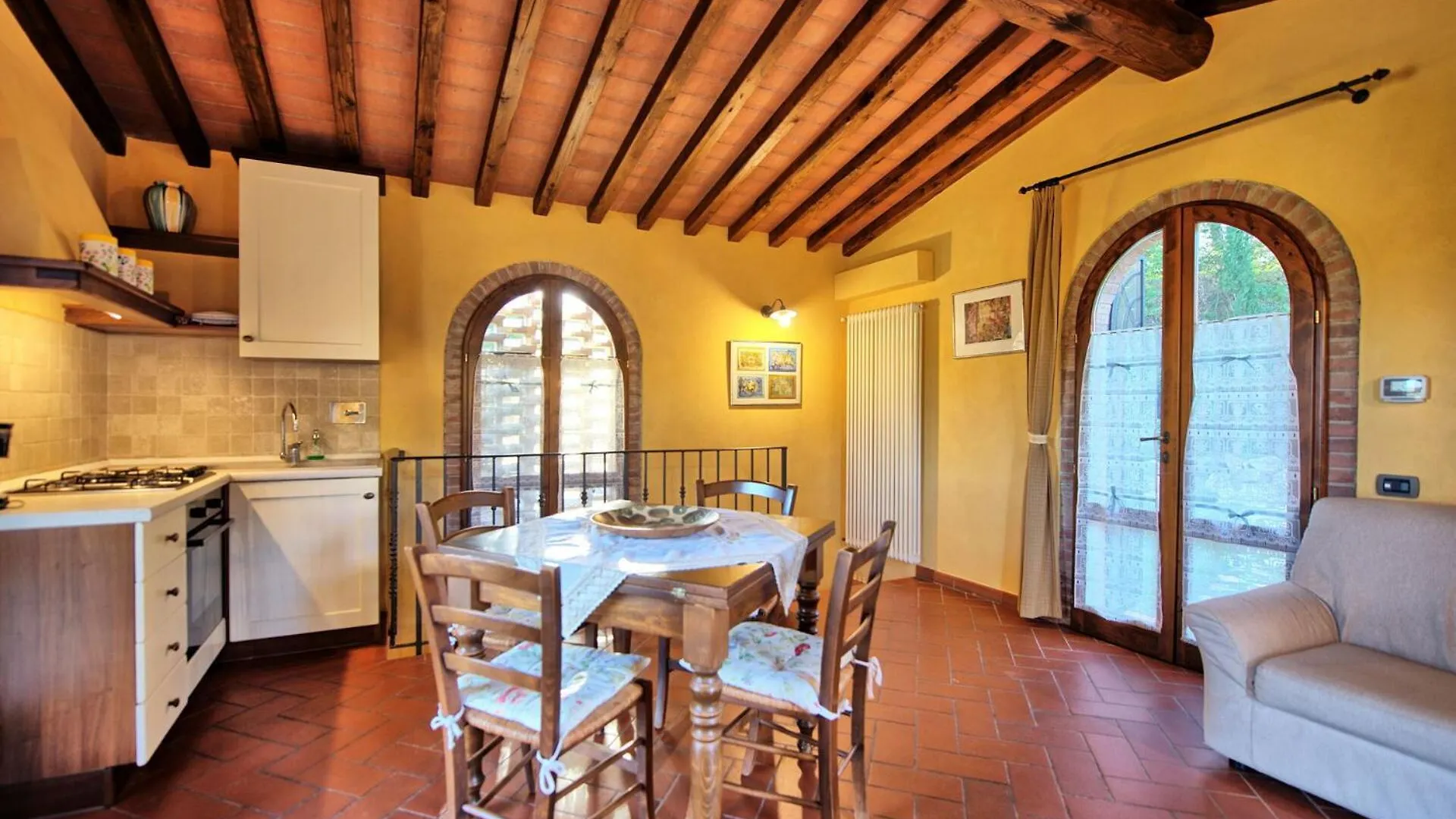 Casa Rossa By Posarellivillas Luia Italy