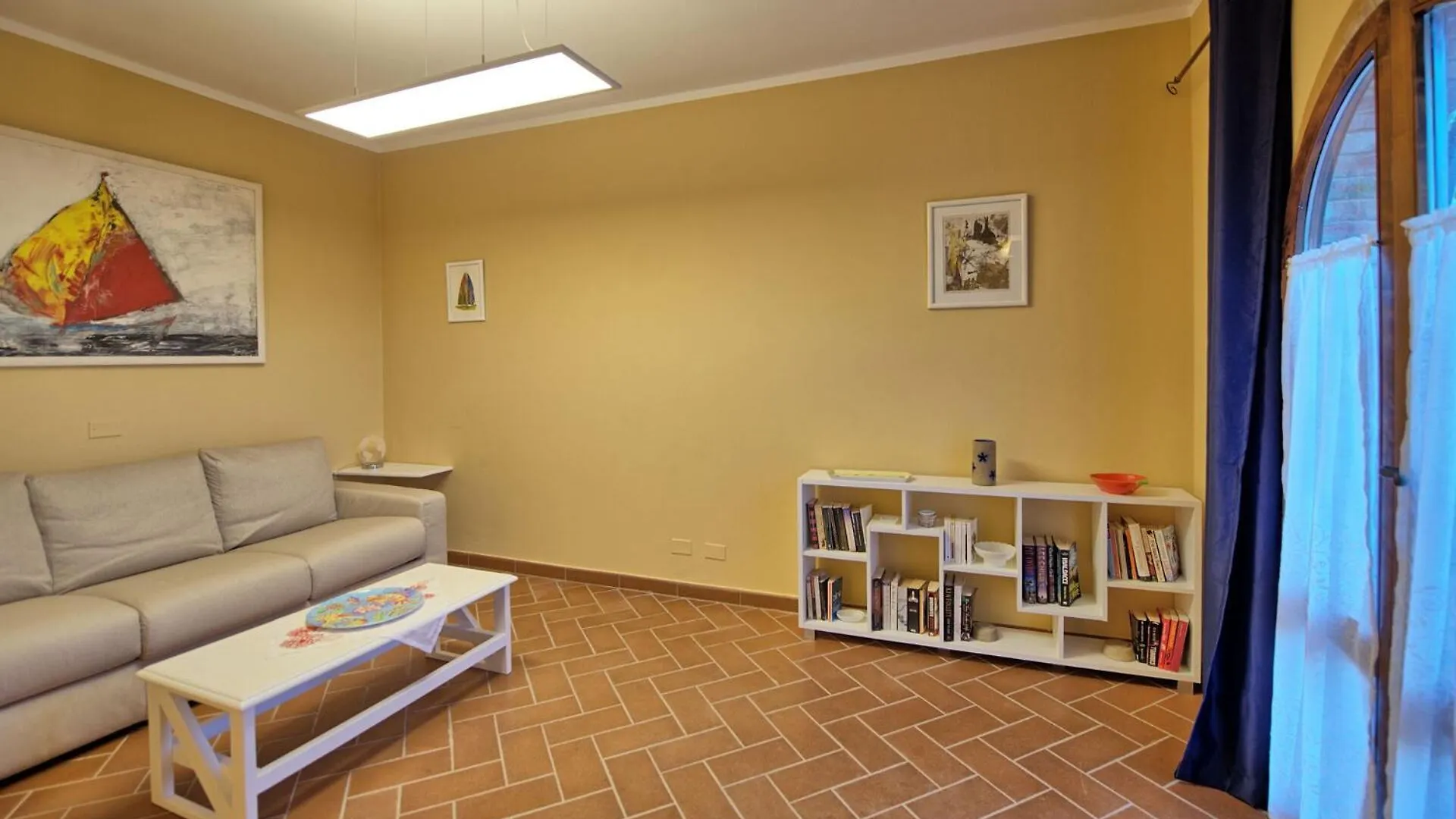 Country house Casa Rossa By Posarellivillas Luia