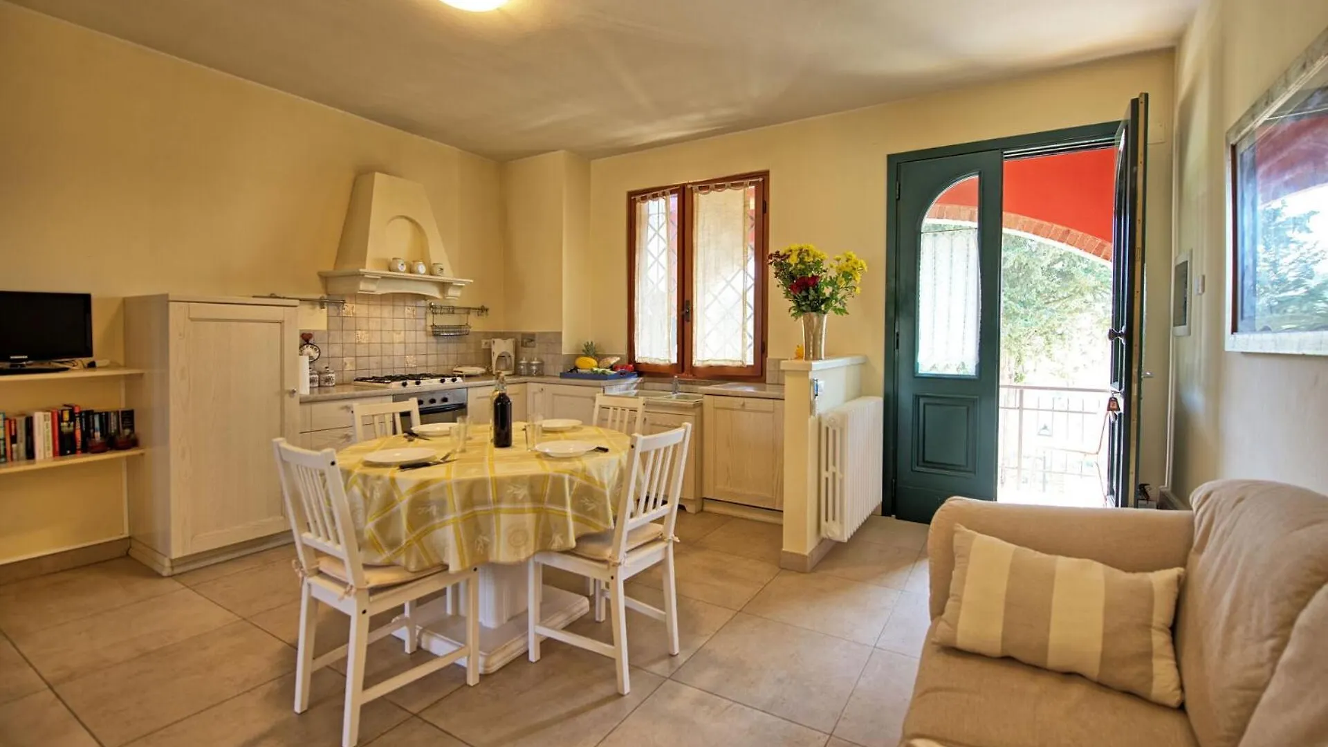 Casa Rossa By Posarellivillas Luia Italy