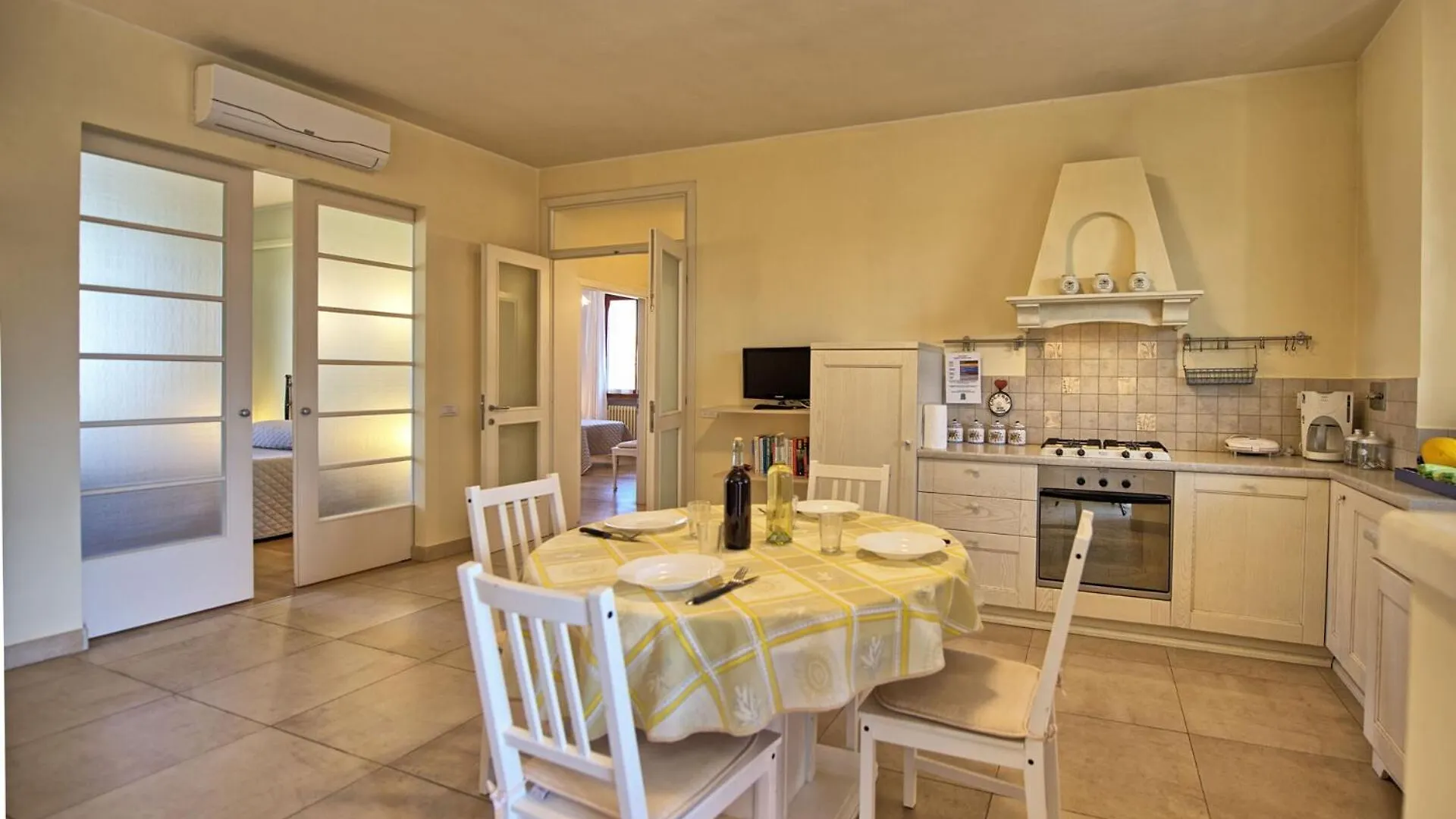 Casa Rossa By Posarellivillas Luia Italy