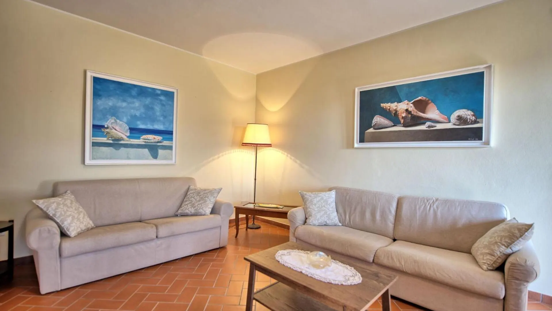 Country house Casa Rossa By Posarellivillas Luia Italy