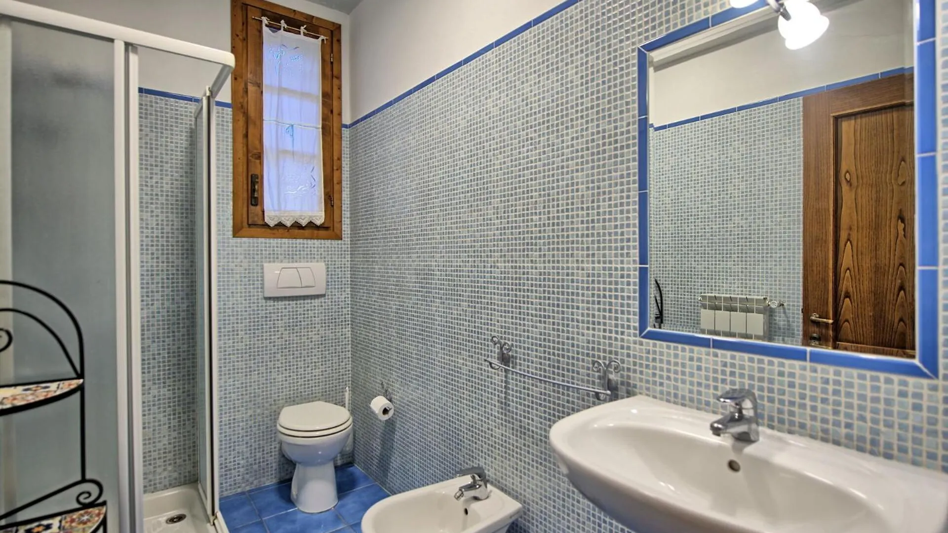 Casa Rossa By Posarellivillas Luia Italy